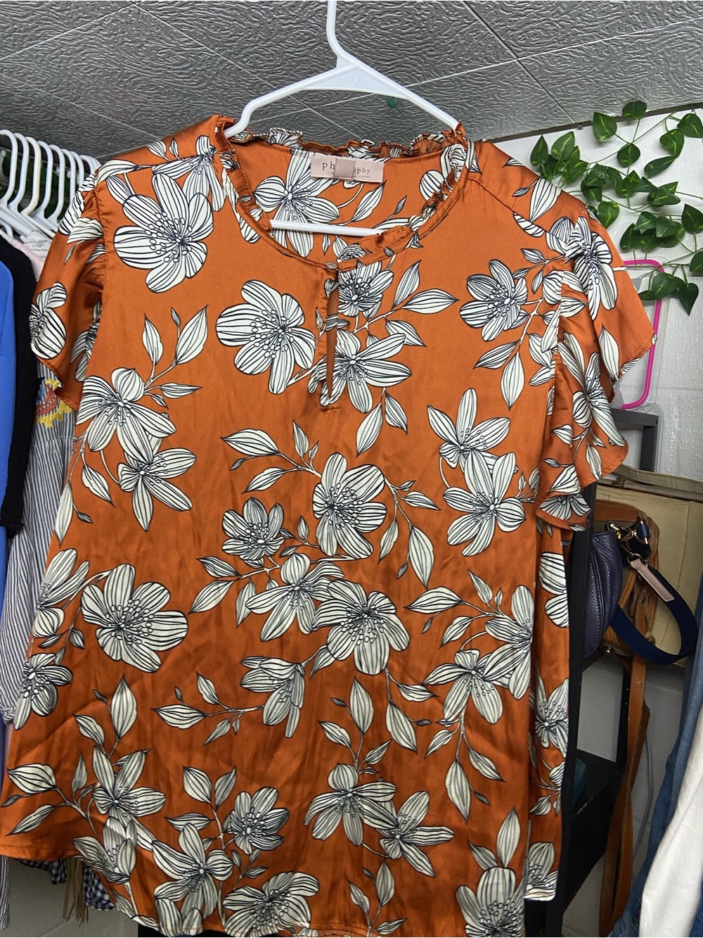 Philosophy Rust Orange Floral Short Sleeve Blouse